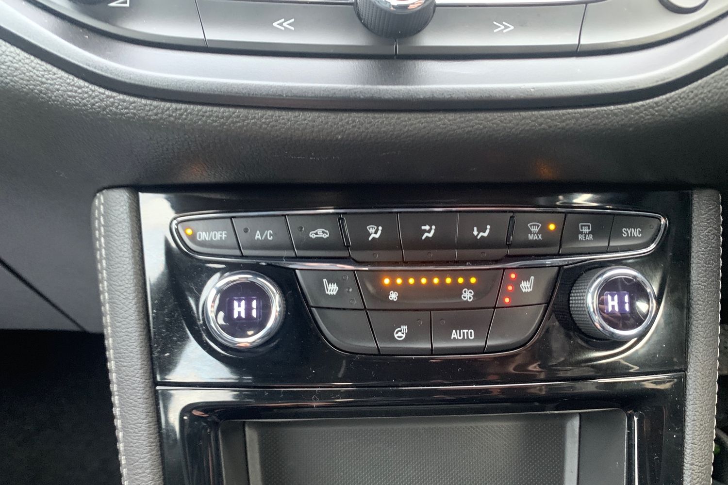 Used Vauxhall Astra 2019 for sale - 77226332: Photo 11