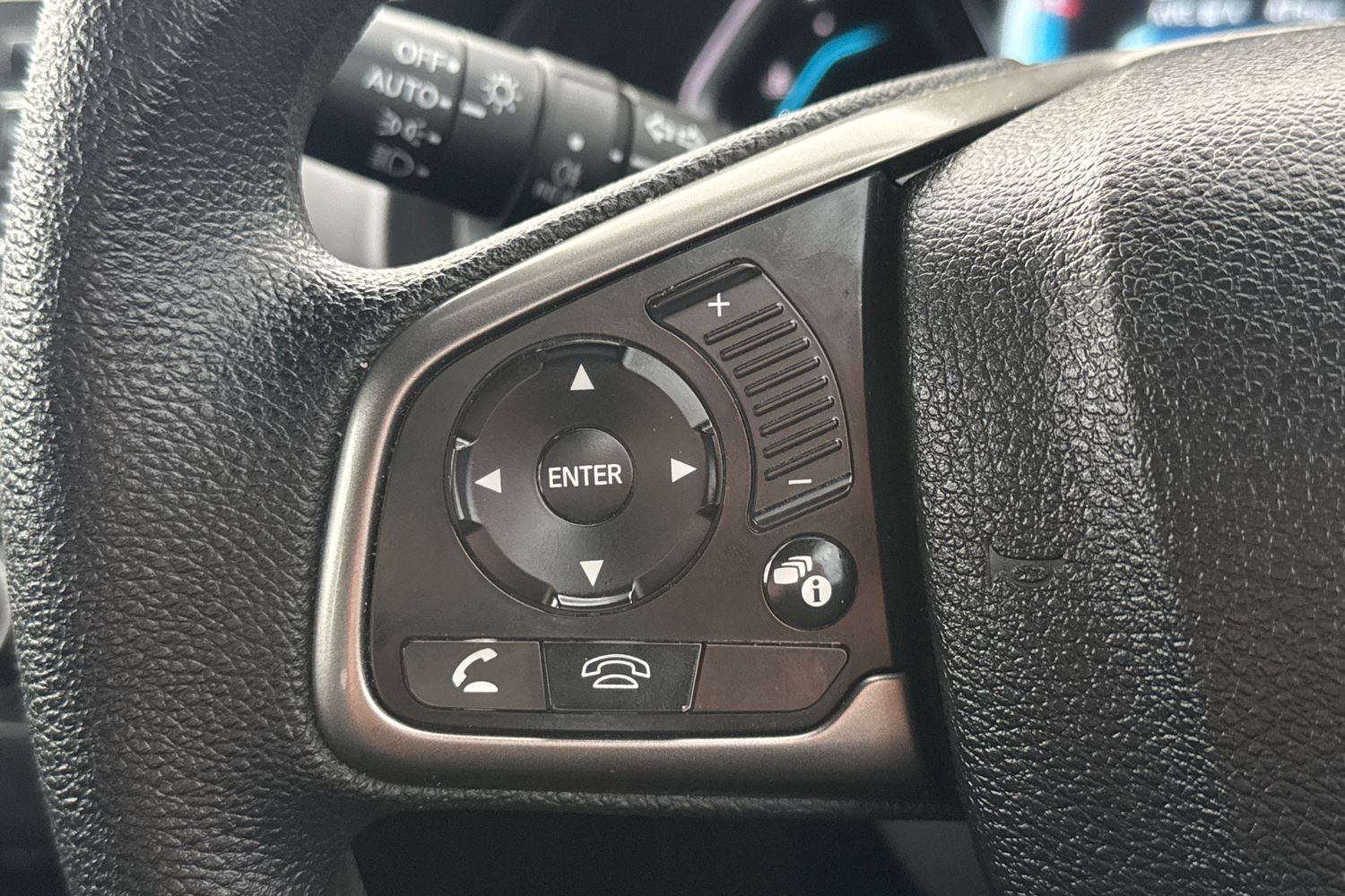 Used Honda Civic 2018 for sale - 76863374: Photo 10