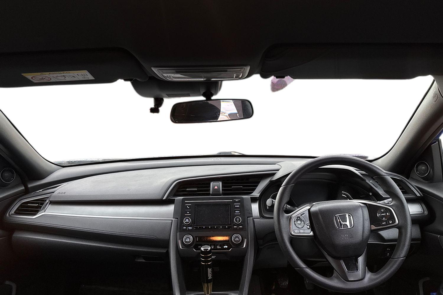 Used Honda Civic 2018 for sale - 76863374: Photo 3