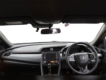 Used Honda Civic 2018 for sale - 76863374: Photo