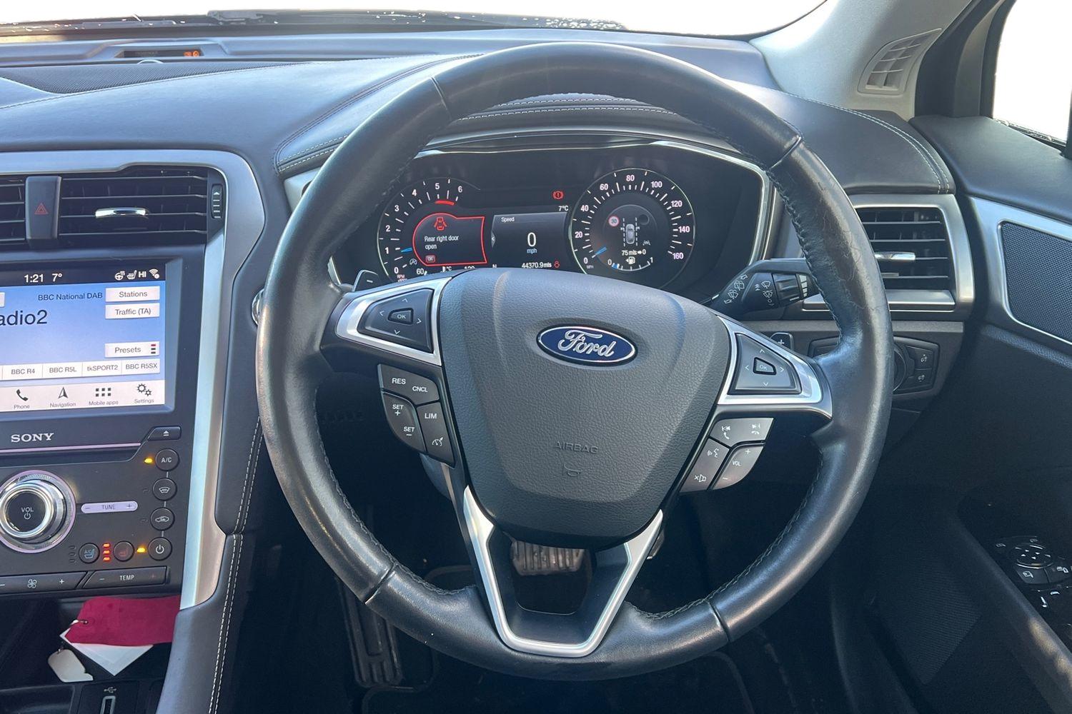Used Ford Mondeo 2019 for sale - 76732530: Photo 5