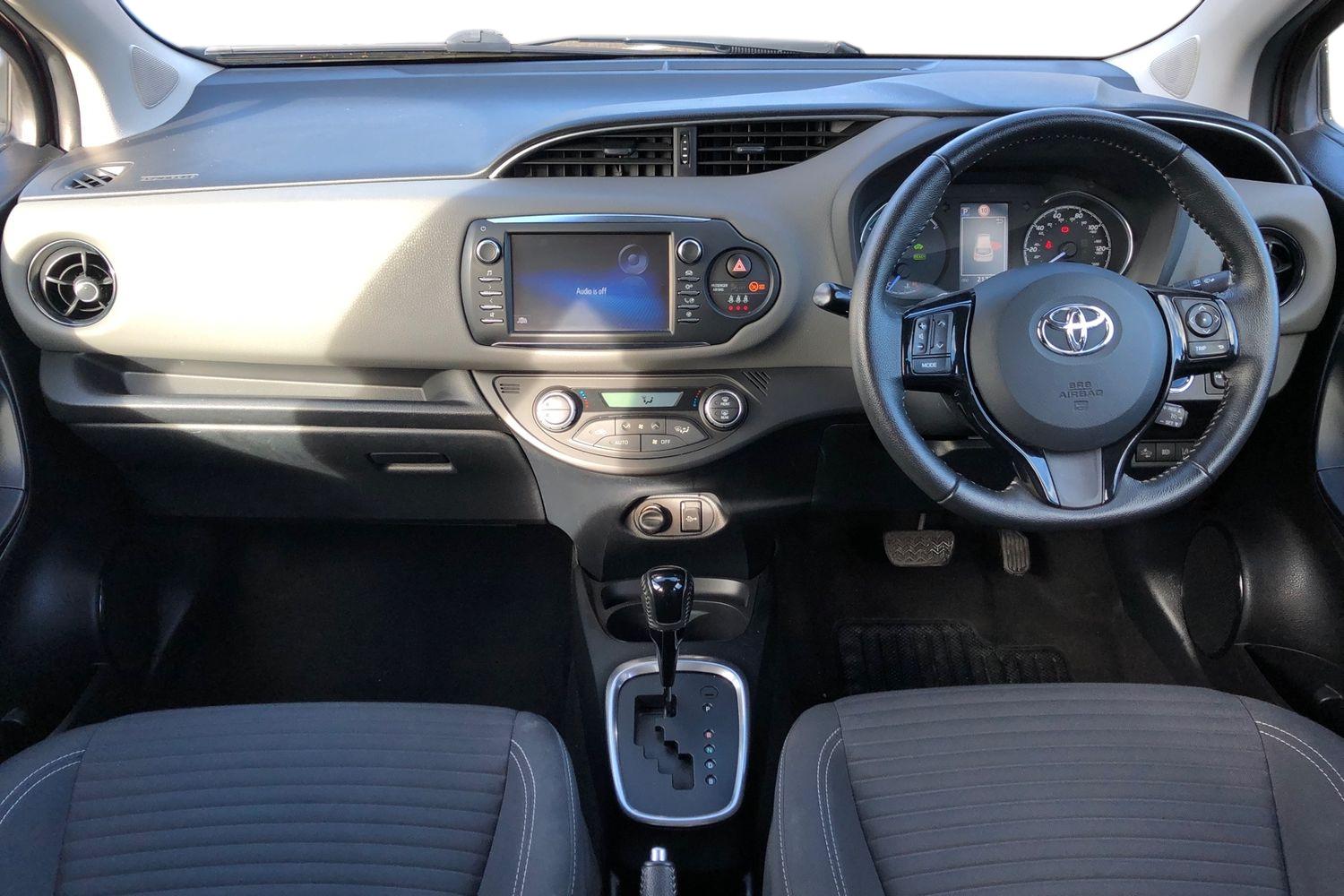 Used Toyota Yaris 2018 for sale - 77139190: Photo 3