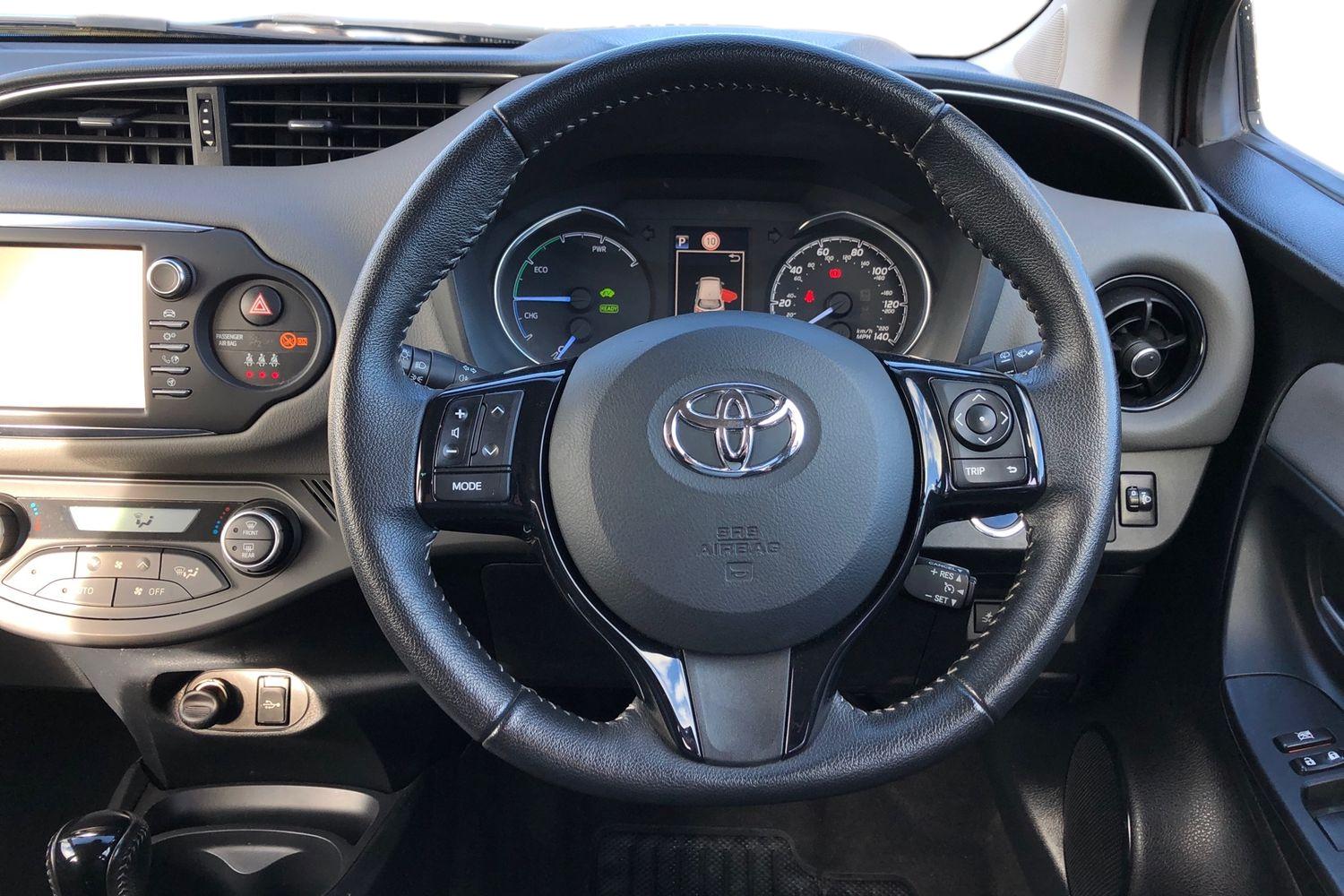 Used Toyota Yaris 2018 for sale - 77139190: Photo 5