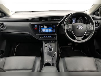 Used Toyota Auris 2018 for sale - 77779771: Photo