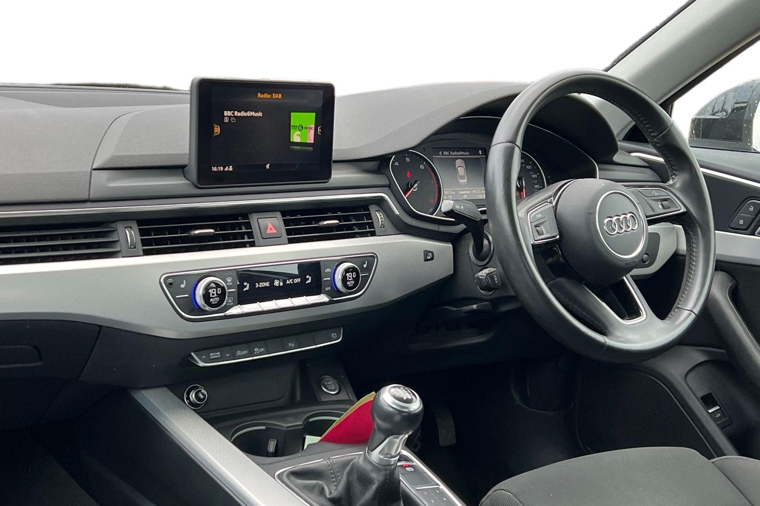 Used Audi A4 2017 for sale - 78065176: Photo 4