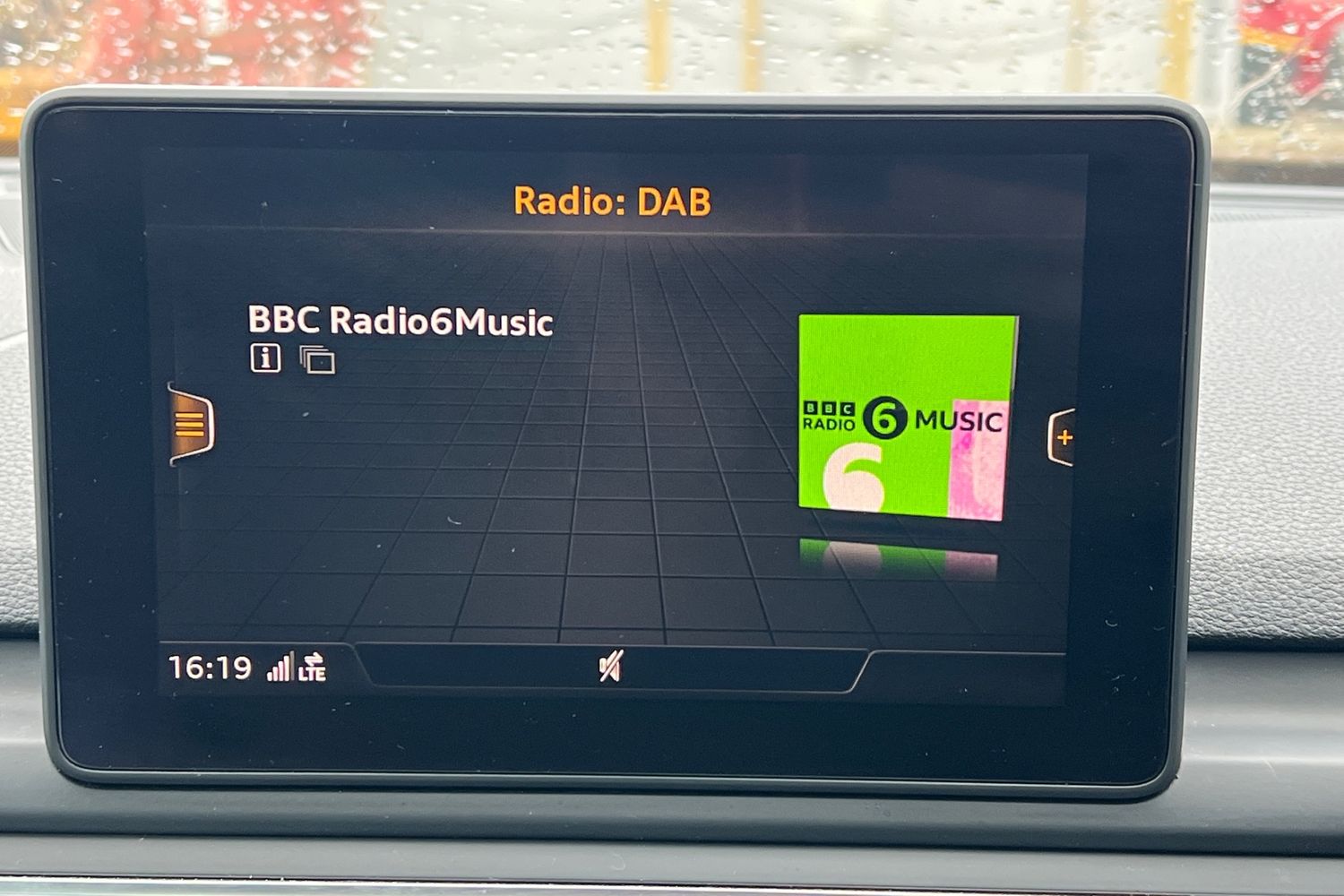 Used Audi A4 2017 for sale - 78065176: Photo 6