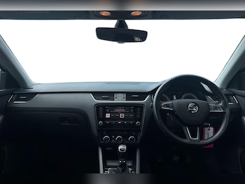 Used Skoda Octavia 2019 for sale - 79438851: Photo