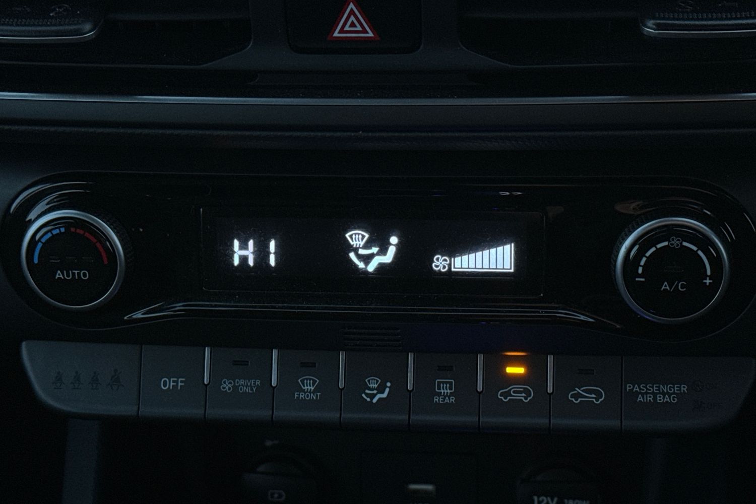 Used Hyundai KONA 2023 for sale - 76890299: Photo 9