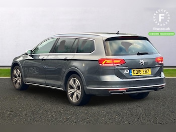 Used Volkswagen Passat 2016 for sale - 76972740: Photo