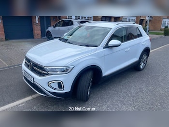 Volkswagen T-Roc feature image