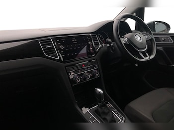 Used Volkswagen Golf SV 2019 for sale - 77059342: Photo