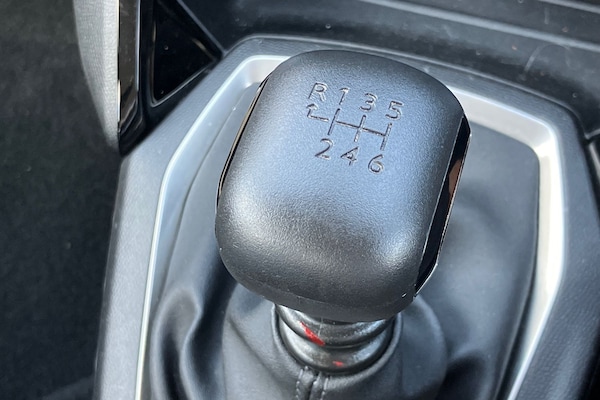Used Peugeot 2008 2021 for sale - 76220303: Photo 10