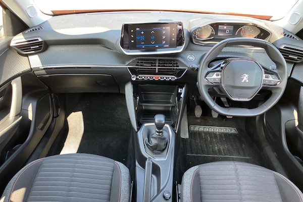 Used Peugeot 2008 2021 for sale - 76220303: Photo 3