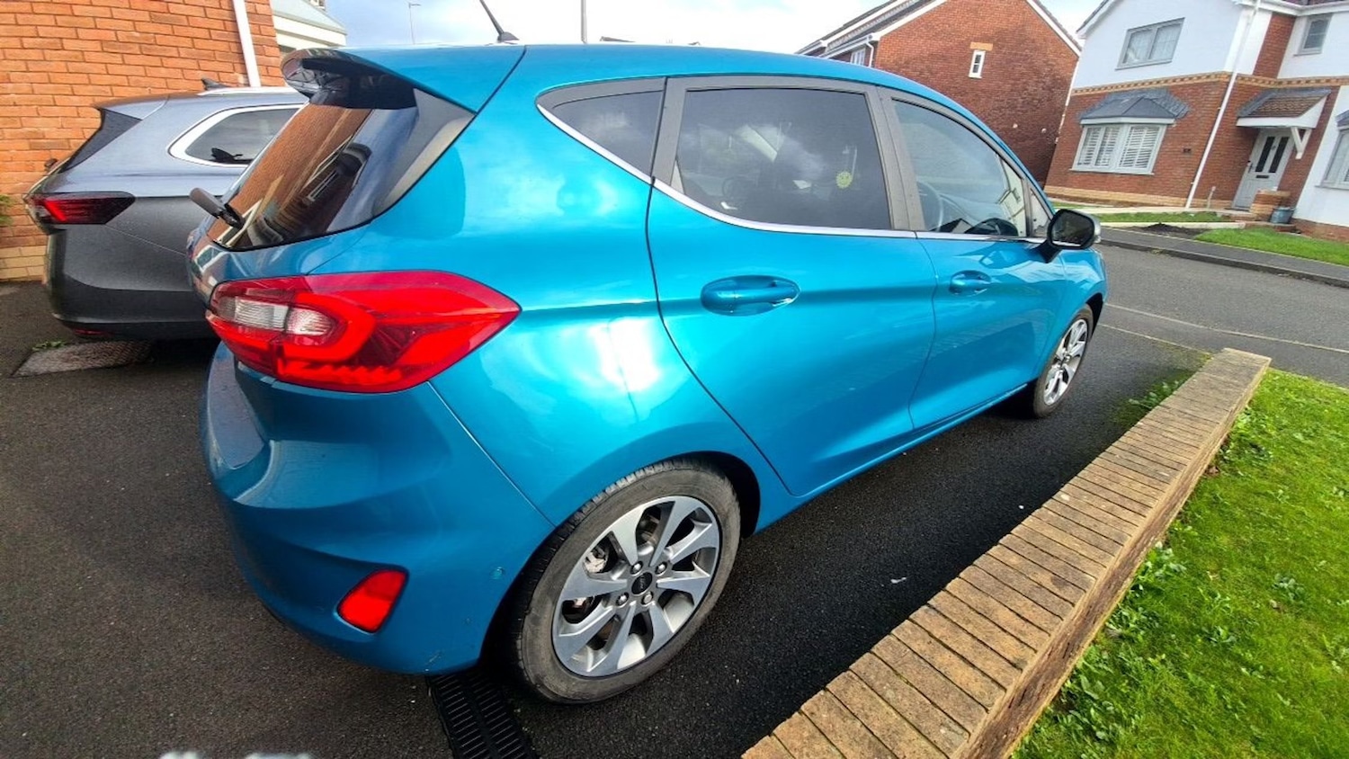 Used Ford Fiesta 2017 for sale - 76558043: Photo 2