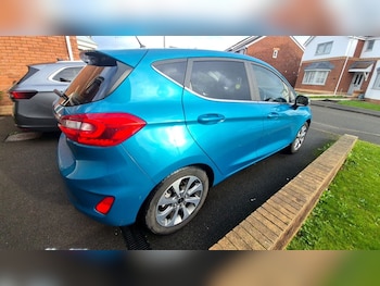 Used Ford Fiesta 2017 for sale - 76558043: Photo
