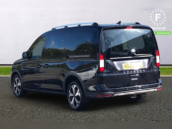 Used Ford Tourneo Connect 2023 for sale - 76133701: Photo 2