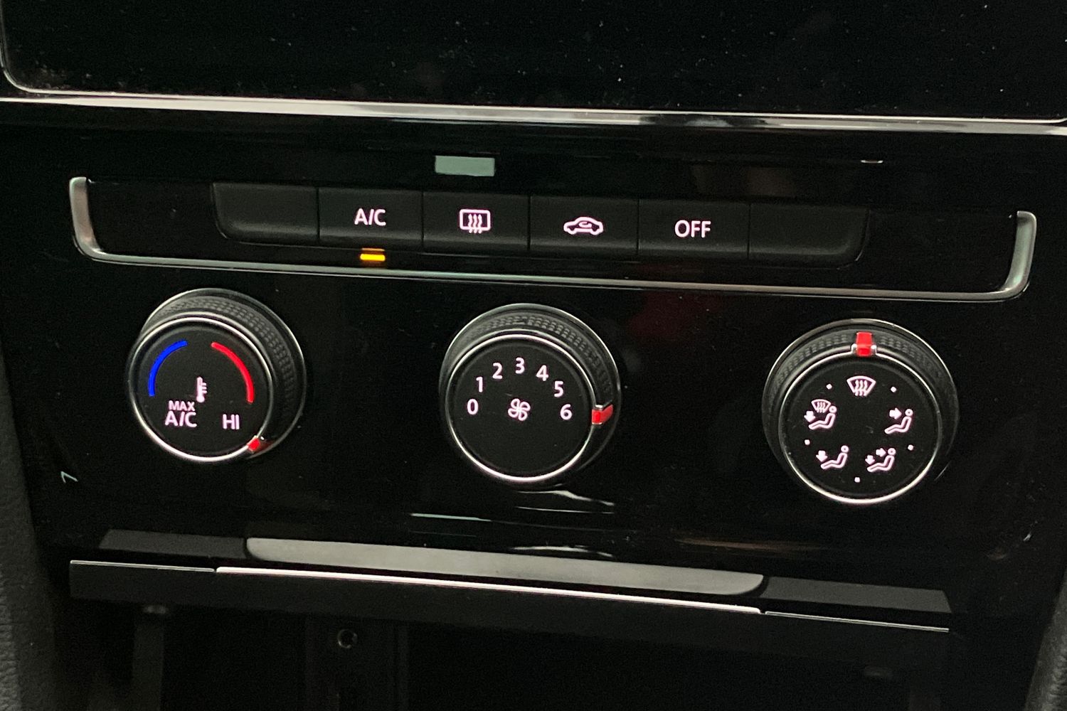 Used Volkswagen Golf 2018 for sale - 76985359: Photo 12