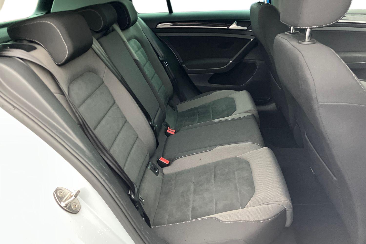 Used Volkswagen Golf 2018 for sale - 76985359: Photo 21