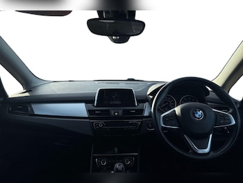 Used BMW 2 Series 2018 for sale - 76896267: Photo