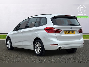 Used BMW 2 Series 2018 for sale - 76253333: Photo