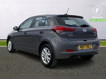 Used Hyundai i20 2017 for sale - 76267954: Photo 2