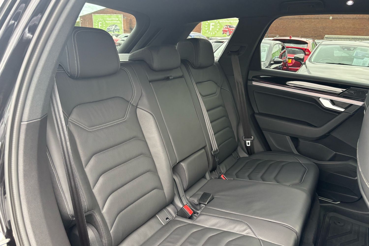 Used Volkswagen Touareg 2018 for sale - 76972755: Photo 11