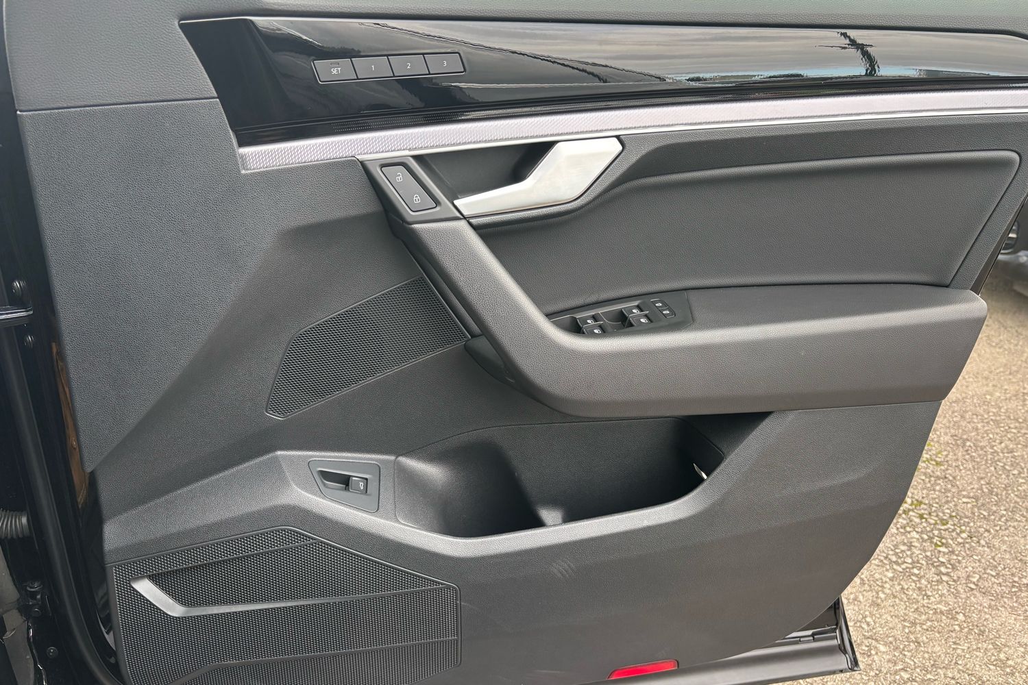 Used Volkswagen Touareg 2018 for sale - 76972755: Photo 9