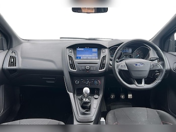 Used Ford Focus 2017 for sale - 78722779: Photo