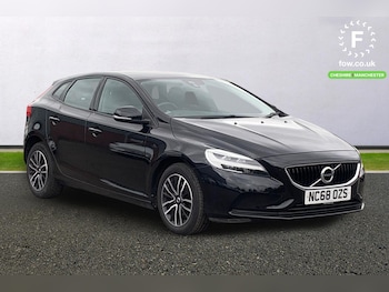 Used Volvo V40 2019 for sale - 78341427: Photo