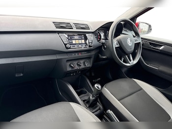 Used Skoda Fabia 2018 for sale - 77527727: Photo