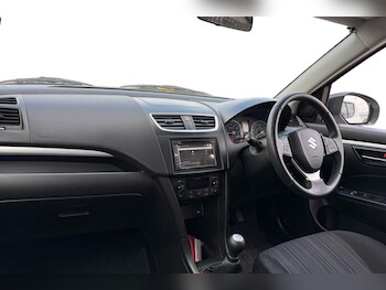 Used Suzuki Swift 2017 for sale - 75529251: Photo