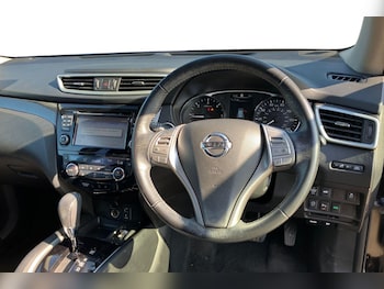 Used Nissan X-Trail 2017 for sale - 75582382: Photo