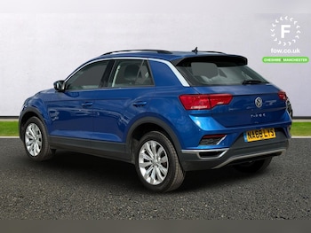 Used Volkswagen T-Roc 2018 for sale - 75555558: Photo