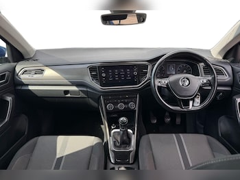 Used Volkswagen T-Roc 2018 for sale - 75555558: Photo