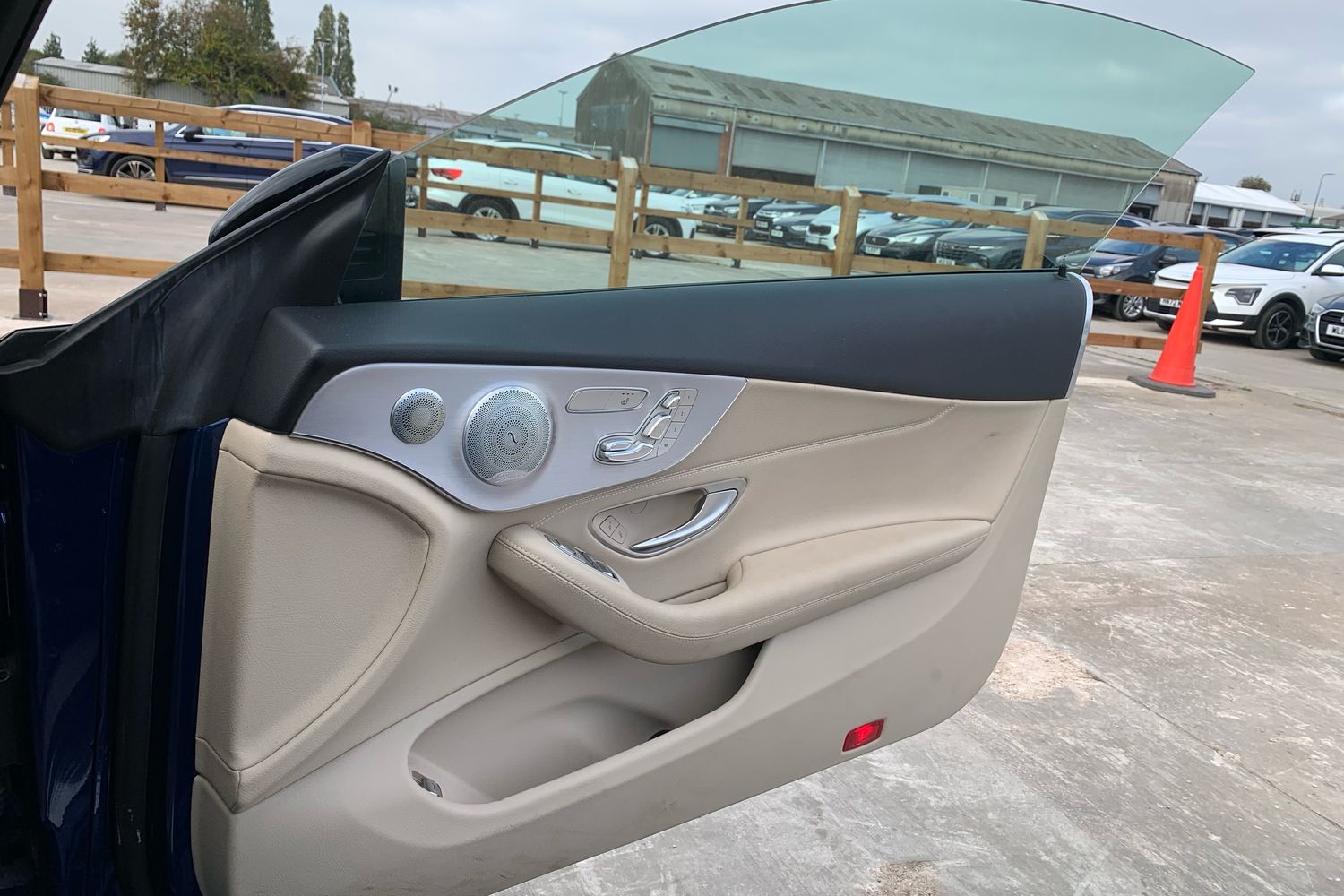 Used Mercedes-Benz C Class 2018 for sale - 76257063: Photo 11