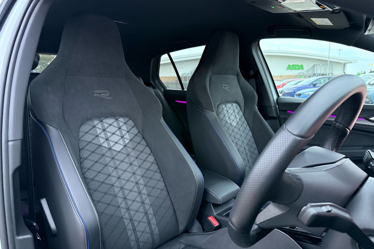 Used Volkswagen Golf 2024 for sale - 75879369: Photo 13