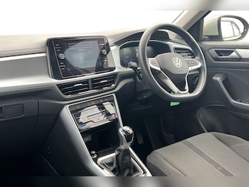 Used Volkswagen T-Roc 2023 for sale - 78615989: Photo