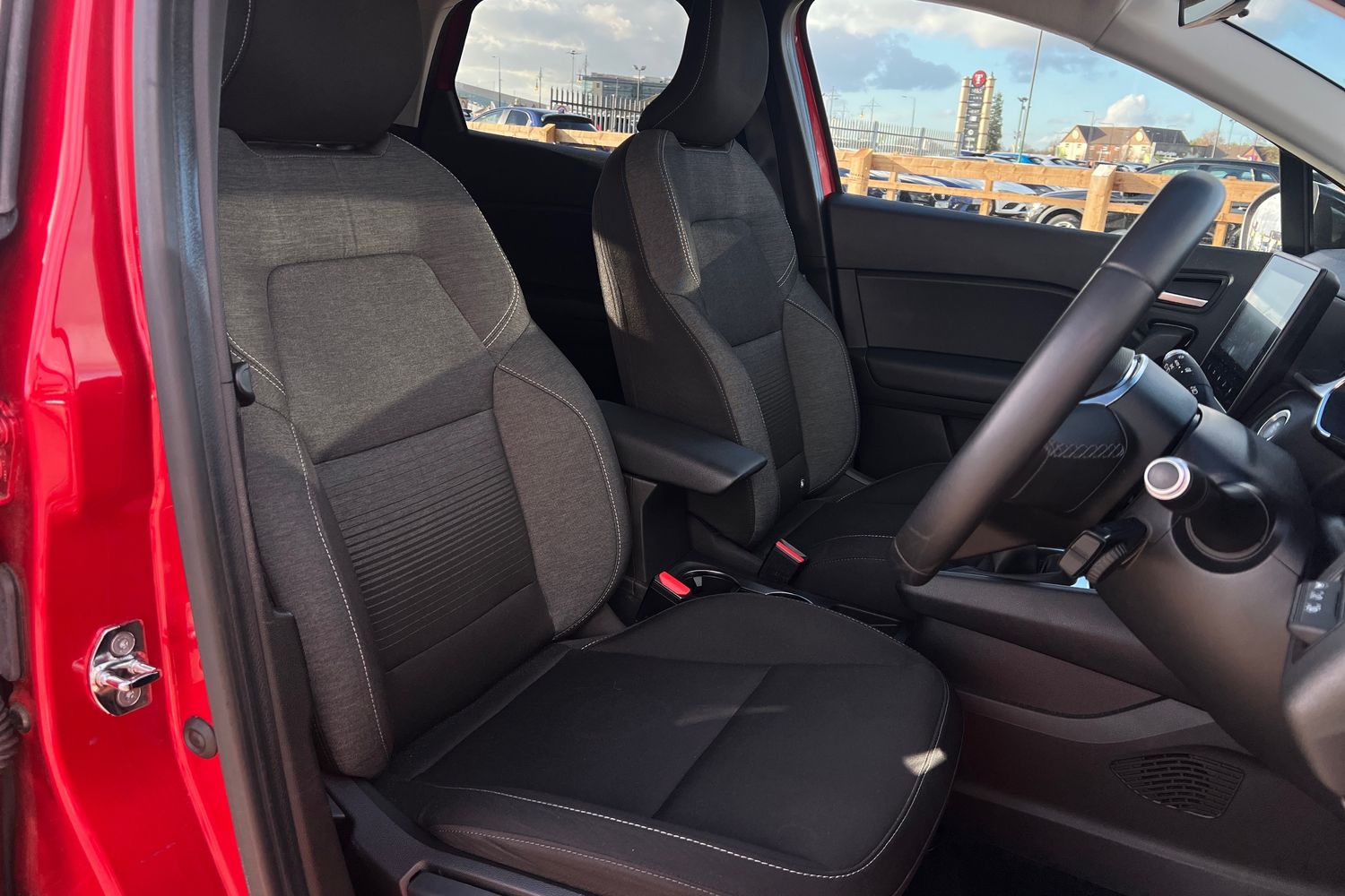 Used Renault Captur 2021 for sale - 76558141: Photo 22