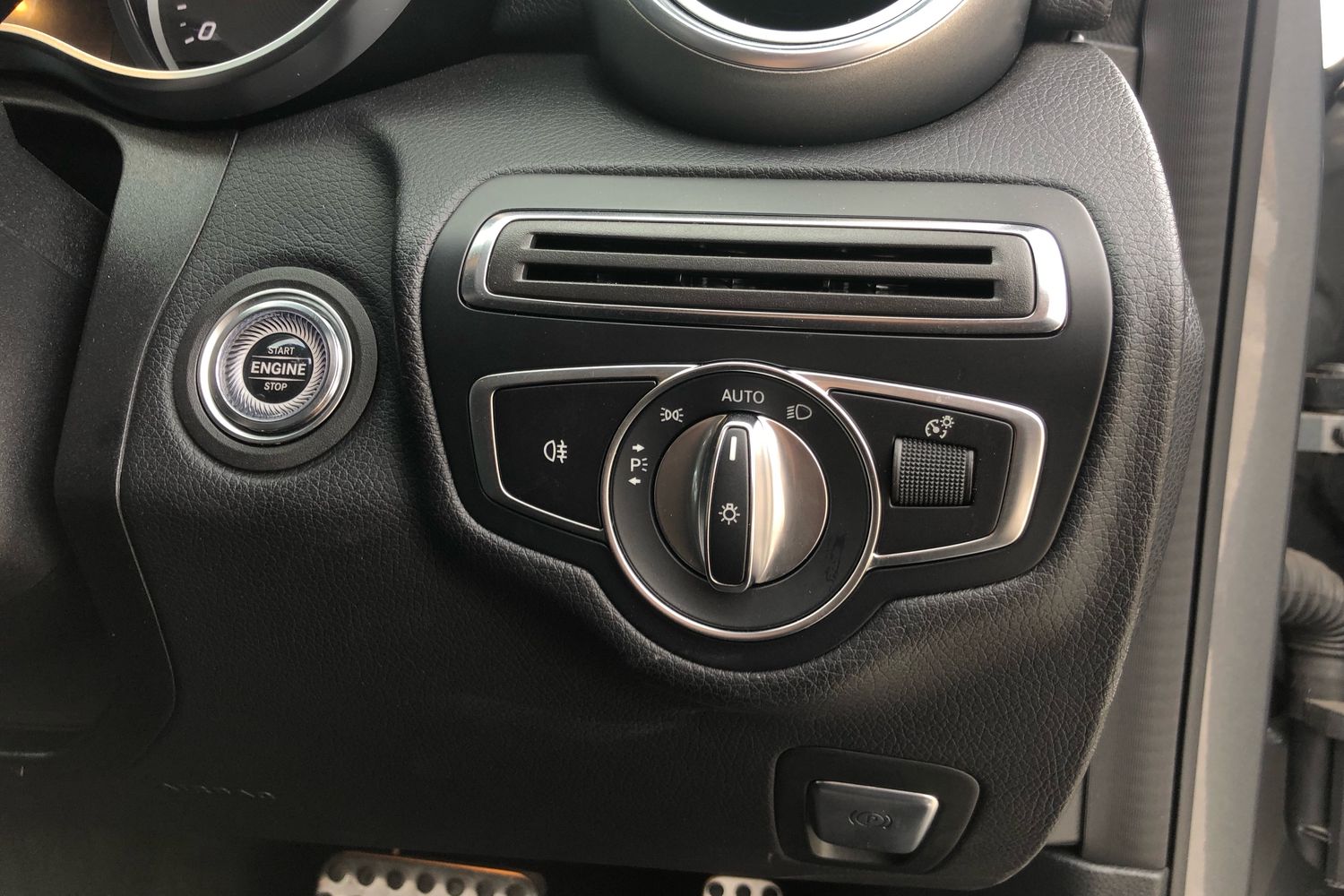 Used Mercedes-Benz C Class 2019 for sale - 76876117: Photo 11