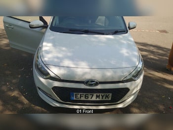 Used Hyundai i20 2017 for sale - 79005799: Photo