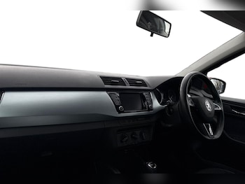 Used Skoda Fabia 2018 for sale - 77515173: Photo