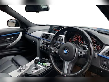 Used BMW 3 Series 2018 for sale - 76320340: Photo
