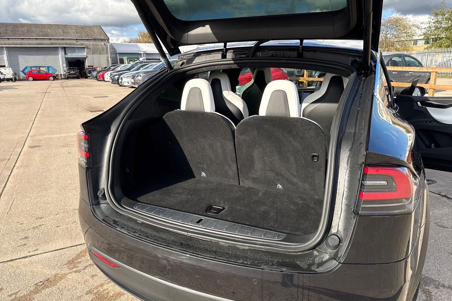 Used Tesla Model X 2017 for sale - 76346490: Photo 16