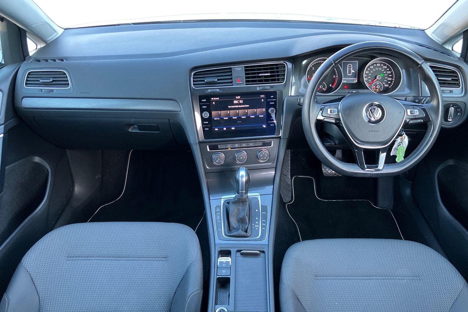 Used Volkswagen Golf 2018 for sale - 76588057: Photo 3