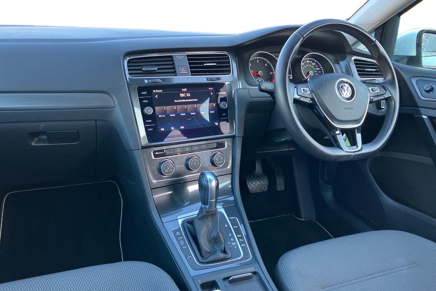 Used Volkswagen Golf 2018 for sale - 76588057: Photo 4