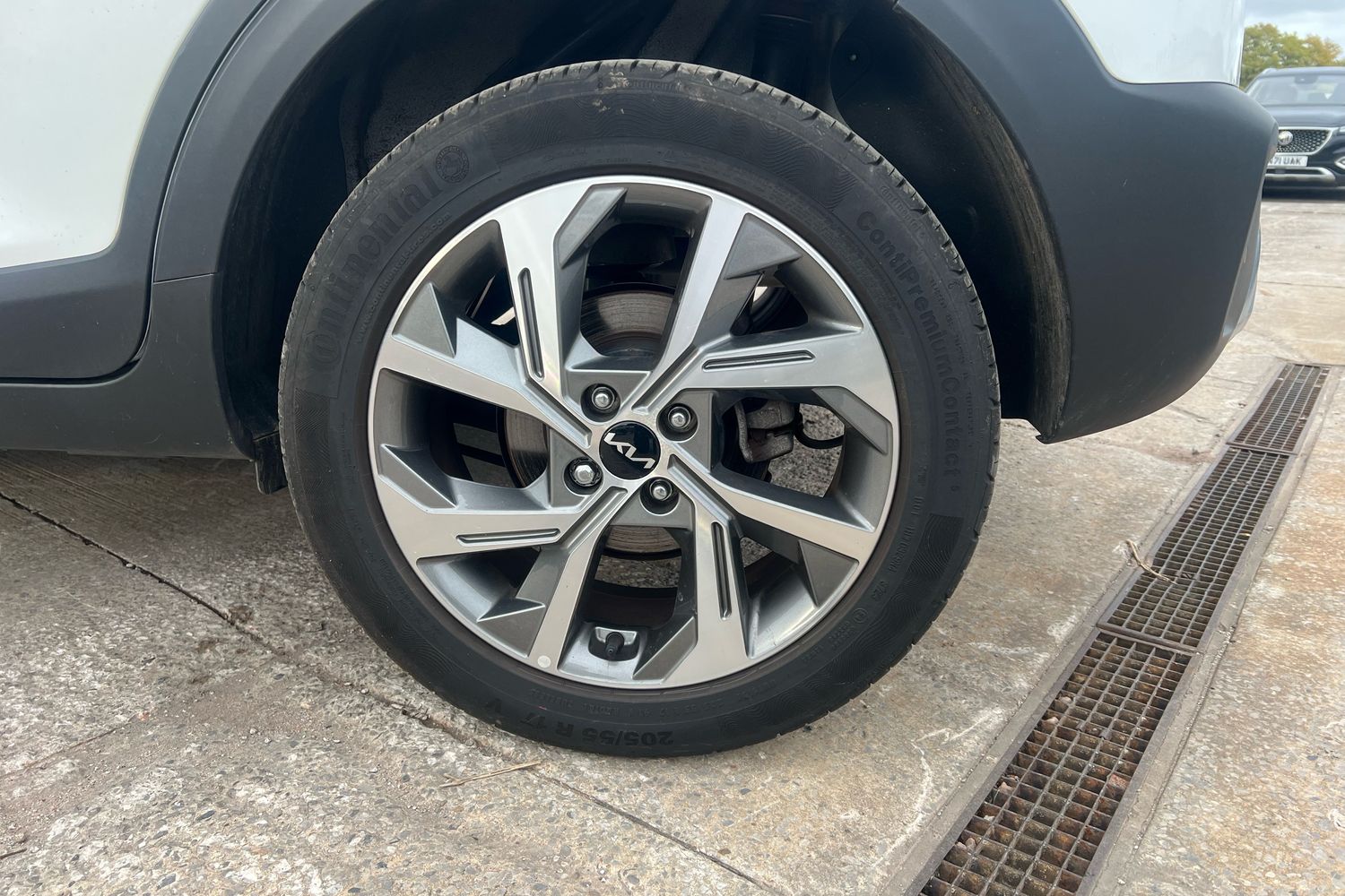 Used Kia Stonic 2024 for sale - 75975228: Photo 15