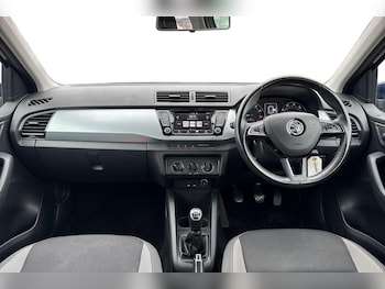 Used Skoda Fabia 2018 for sale - 76264090: Photo