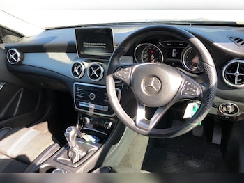 Used Mercedes-Benz GLA 2018 for sale - 75329666: Photo
