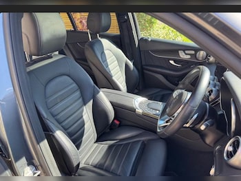 Used Mercedes-Benz GLC 2020 for sale - 78939646: Photo