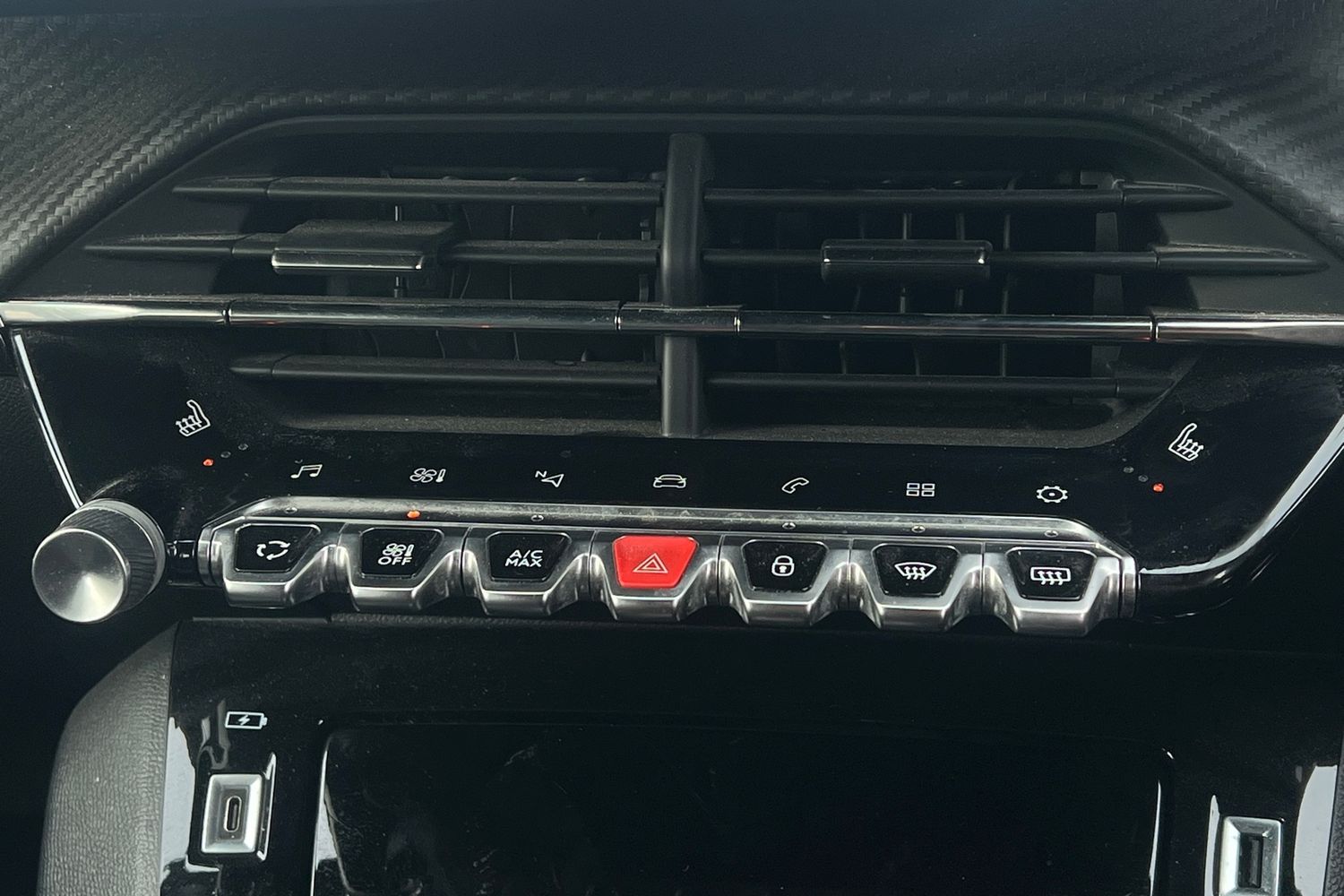 Used Peugeot 2008 2021 for sale - 76718514: Photo 11